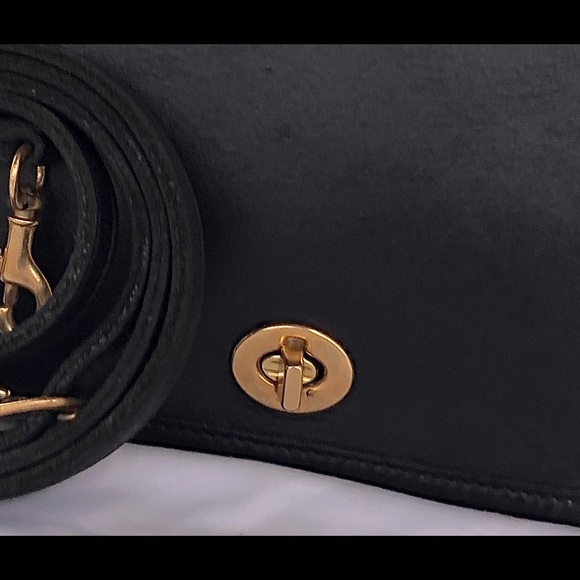 “Coach” Replacement BRAND NEW Hardware Turnlock - Picture 2 of 2